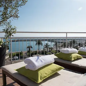https://hotel-tigullio.hotelitalianriviera.com