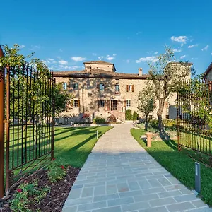 https://borgo-cadonega.emilia-romagnahotels.net